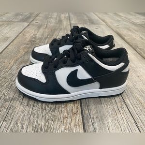 Nike dunks (panda) youth